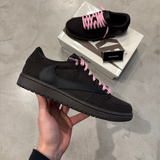 Air Jordan 1 Retro Low OG SP Travis Scott Velvet Brown 3
